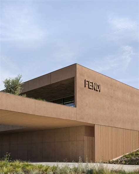 capannuccia fendi|fendi factory outlet.